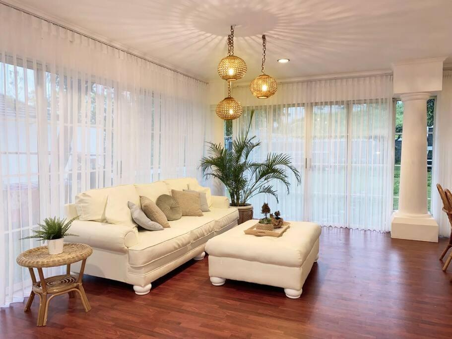 Tropical Villa By Villapedia Citaringgul Eksteriør bilde